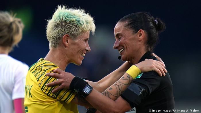 Fifa Frauen Fussballer Frisuren Alle Multimedialen Inhalte Der Deutschen Welle Dw 22 06 2019