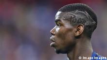 Manchester United condena insultos racistas contra Paul Pogba