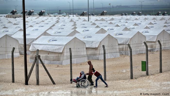 Временный лагерь для беженцев в Турции