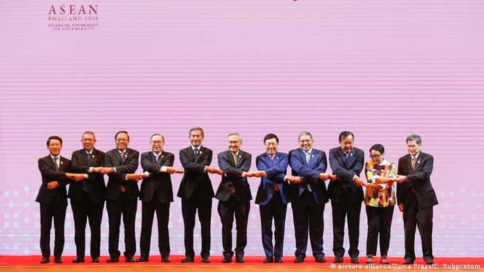 Asean Leaders Snub U S Summit After Trump Skips Bangkok Meeting Bloomberg