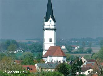 Церковь в баварском Хофкирхене