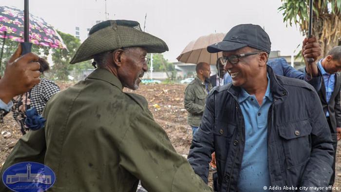 Ethiopian army chief of staff General Seare Mekonnen's (R) last public appearance