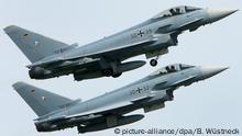 ARCHIV - 30.05.2008, Laage: Auf dem Fliegerhorst Laage bei Rostock starten zwei Eurofighter zu einer Übung. (zu dpa «Zwei «Eurofighter» in Mecklenburg-Vorpommern abgestürzt») Foto: Bernd Wüstneck/zb/dpa +++ dpa-Bildfunk +++ | Verwendung weltweit