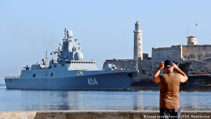 Kuba Russische Marineschiffe im Hafen von Havanna (Imago Images/Agencia EFE/E. Mastrascusa)