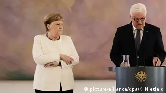 Angela Merkel tente de contenir la nouvelle crise de tremblements dont elle est victime