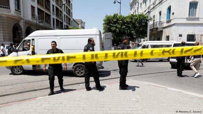Tunesien Tunis Explosion (Reuters/Z. Souissi)