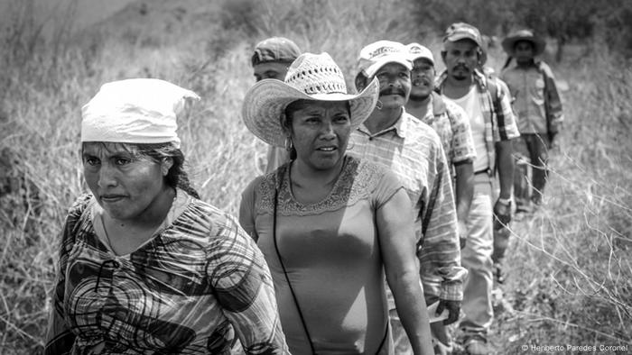 A principios de 2015 hubo un proceso de reparto agrario, un largo anhelo de la comunidad tras la lucha por la recuperación de la tierra. En el largo recorrido a través de 104 hectáreas, las mujeres lideraron el proceso que culminó con la asignación de 2 hectáreas a 52 familias. Las primeras 25 representantes fueron mujeres que prometieron cultivar la tierra y no enajenarla, rentarla o venderla. 