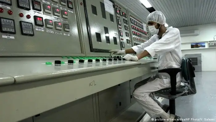Iran Isfahan | Techniker in Uran-Aufbereitungsanlage