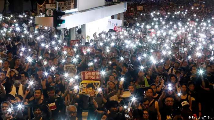 HongKong Protest gegen Auslieferungsgesetz Studenten