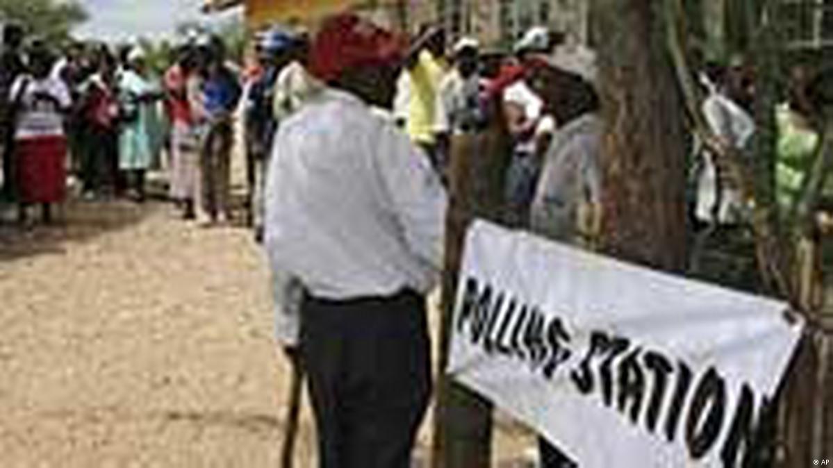 Gespanntes Warten auf die Wahlergebnisse in Namibia DW 03.12.2009