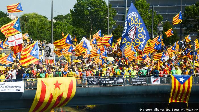 Strasburg Katalanischer Protest vor dem Europaparlament