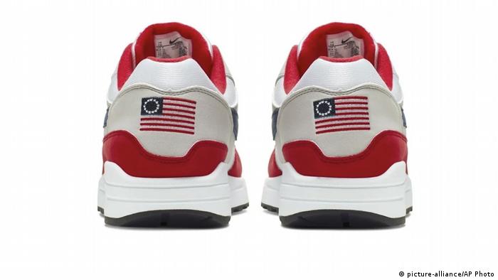 nike sneaker with american flag