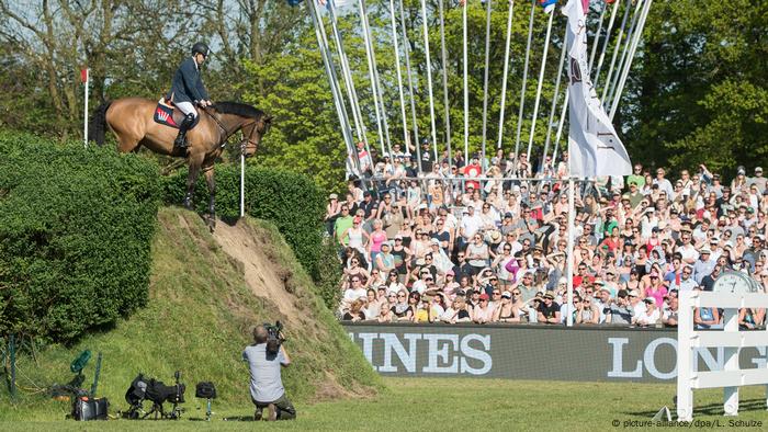 Deutsches Spring- und Dressur Derby Hamburg (picture-alliance/dpa/L. Schulze)