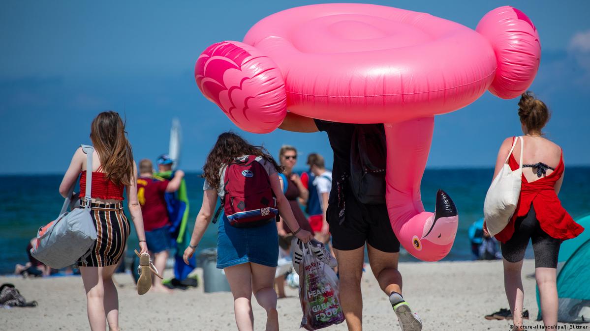 EUROPEAN HOLIDAY WITH CARAVELLI 10個 Holiday Travel – Melissa Verwey – Van de Vooren