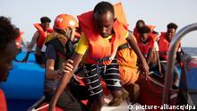 Мальта запретила судну Alan Kurdi с беженцами на борту заходить в ее порты