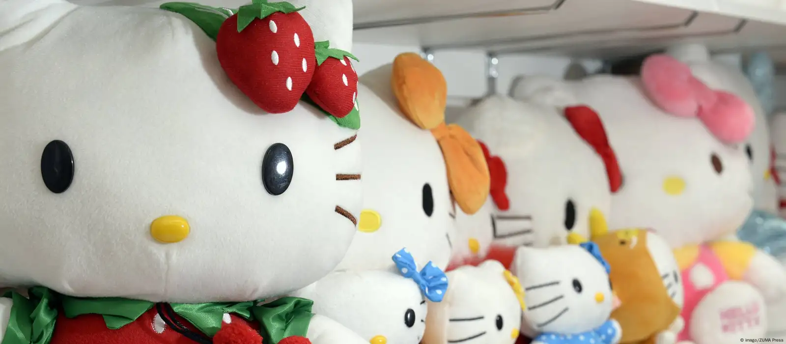 Exterior view of the new Sanrio store in New York City, home of Hello  News Photo - Getty Images