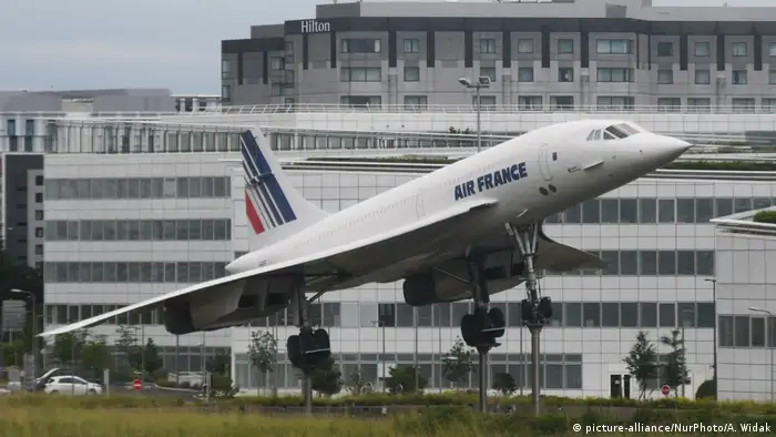 Frankreich Flughafen Charles de Gaulle (picture-alliance/NurPhoto/A. Widak)