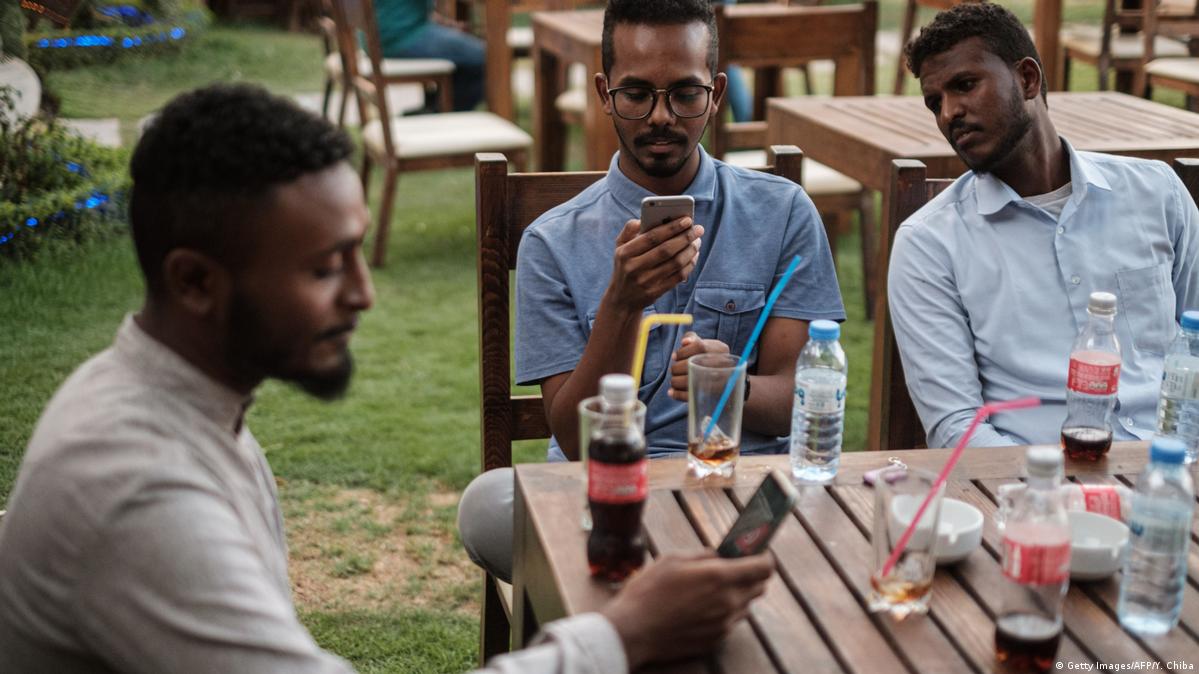 Der Sudan knipst das wieder an DW 10.07.2019