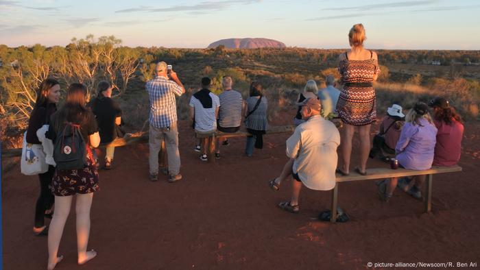 Australien Ayers Rock / Uluru (picture-alliance/Newscom/R. Ben Ari)