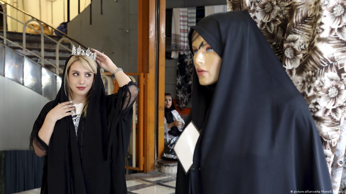Why Iranian authorities enforce veil wearing â€“ DW â€“ 12/21/2020