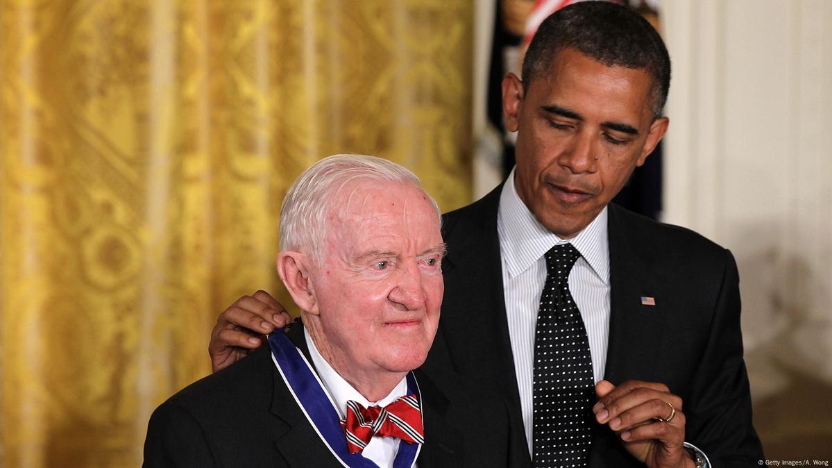 Supreme Court Justice John Paul Stevens, Who Led Liberal Wing, Dies at 99 -  The New York Times