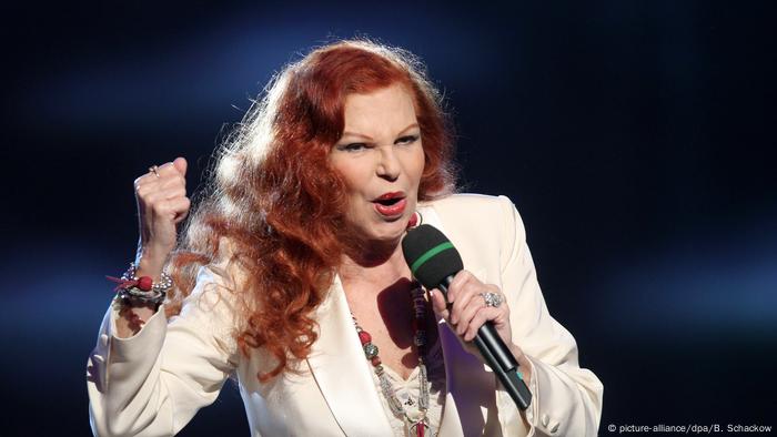 Milva bei der Generalprobe für ihren Auftritt im Musikantenstadl 2012.