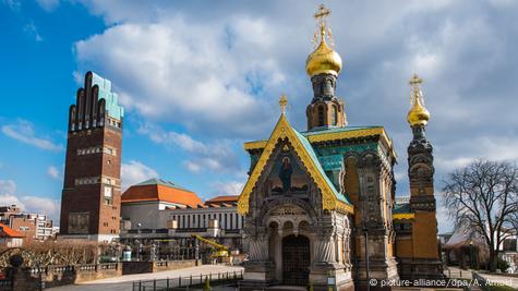 В католическом храме Австрии показали видео с танцами обнаженных людей