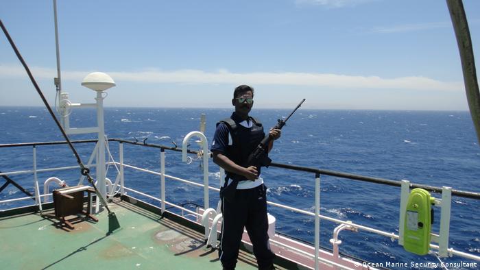 Indien | Securitiy-Personal auf Schiffen