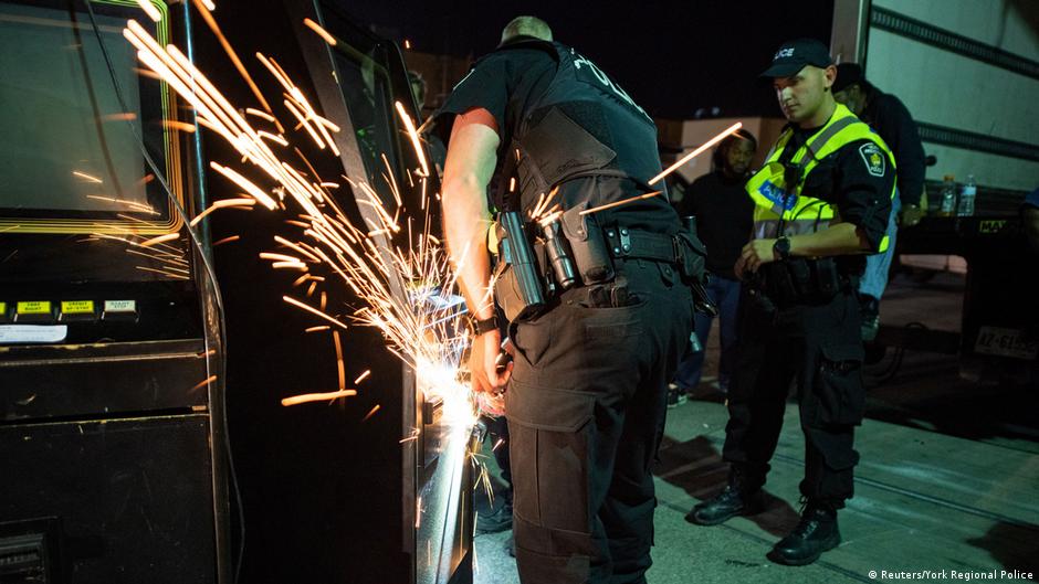 International police sting targets mafia clan – DW – 07/19/2019