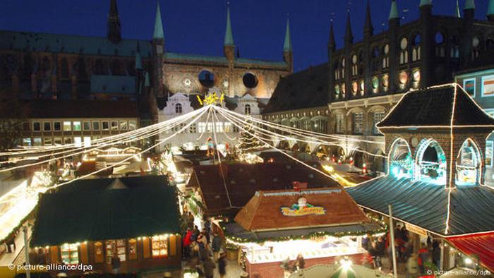 Historical Christmas market in Lübeck