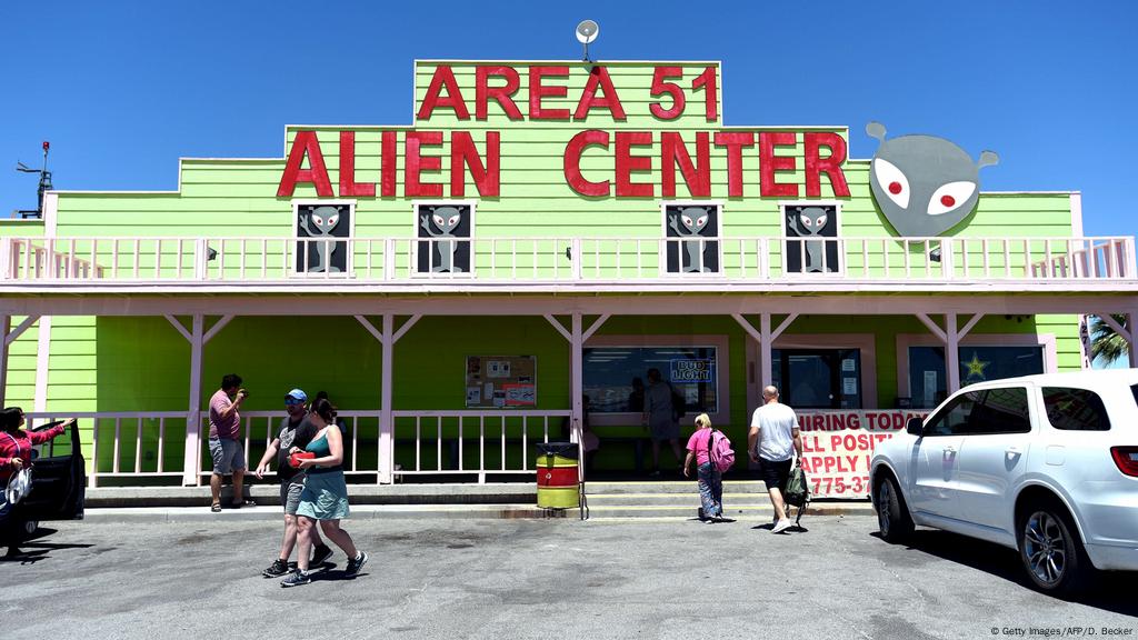 Area 51: Aliens visit earth