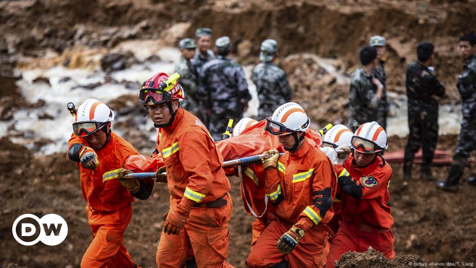 Chinese Landslide Kills 15 – DW – 07/25/2019