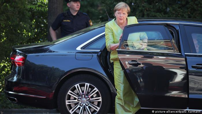 Ангела Меркель ездит на бронированном Audi A8 L Security 