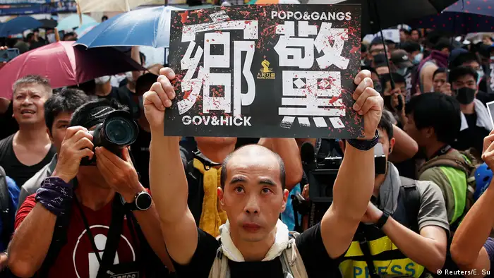 Hongkong Protest in Yuen Long (Reuters/E. Su)
