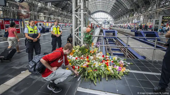Deutschland Attacke im Frankfurter Hauptbahnhof