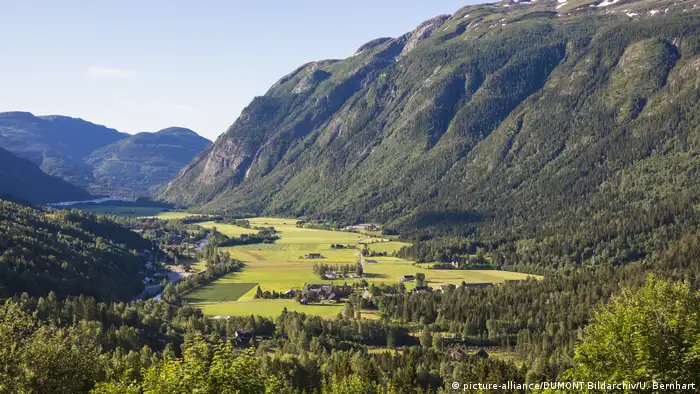 Norway's Flatdal region (picture-alliance/DUMONT Bildarchiv/U. Bernhart)