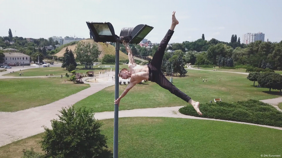 Pole dance as a sports trend DW 08/03/2019