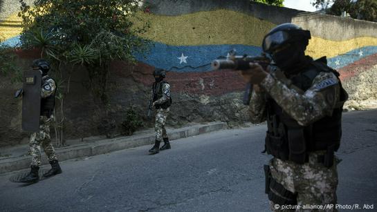 Venezuela pede para Brasil entregar militares localizados na