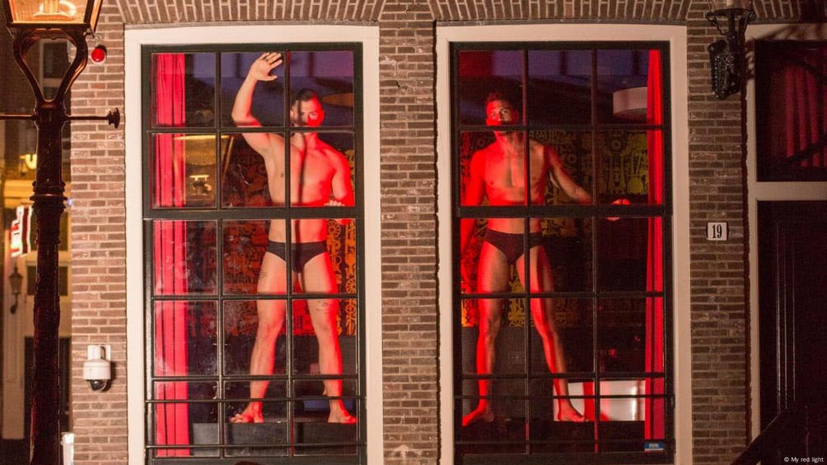 analog ur spænding Men occupy Amsterdam brothel windows – DW – 08/03/2019