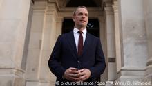 24.07.2019, Großbritannien, London: Dominic Raab, neuer Außenminister von Großbritannien, steht vor dem Außenministerium, nachdem er von dem neuen Premierminister Johnson in seinem Amt ernannt wurde. Foto: Dan Kitwood/PA Wire/dpa +++ dpa-Bildfunk +++ |