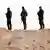 солдаты в пустыне