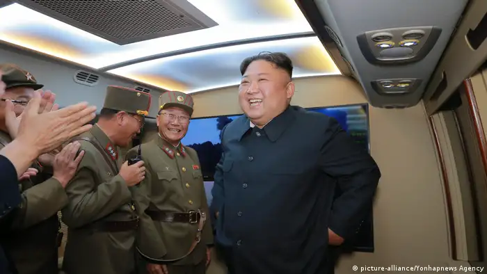 Nordkorea feuert neue taktische Lenkflugkörper ab