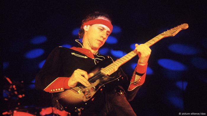 what is the guitar on the dire straits album