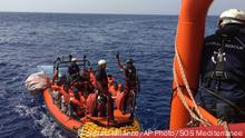 Ocean Viking rettet erste Flüchtlinge vor Libyen