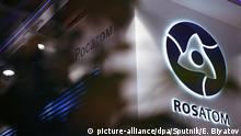 3207163 10/06/2017 Logo of the Rosatom state nuclear corporation at the Russian Energy Week 2017 International Forum in Moscow. Evgeny Biyatov/Sputnik Foto: Evgeny Biyatov/Sputnik/dpa |