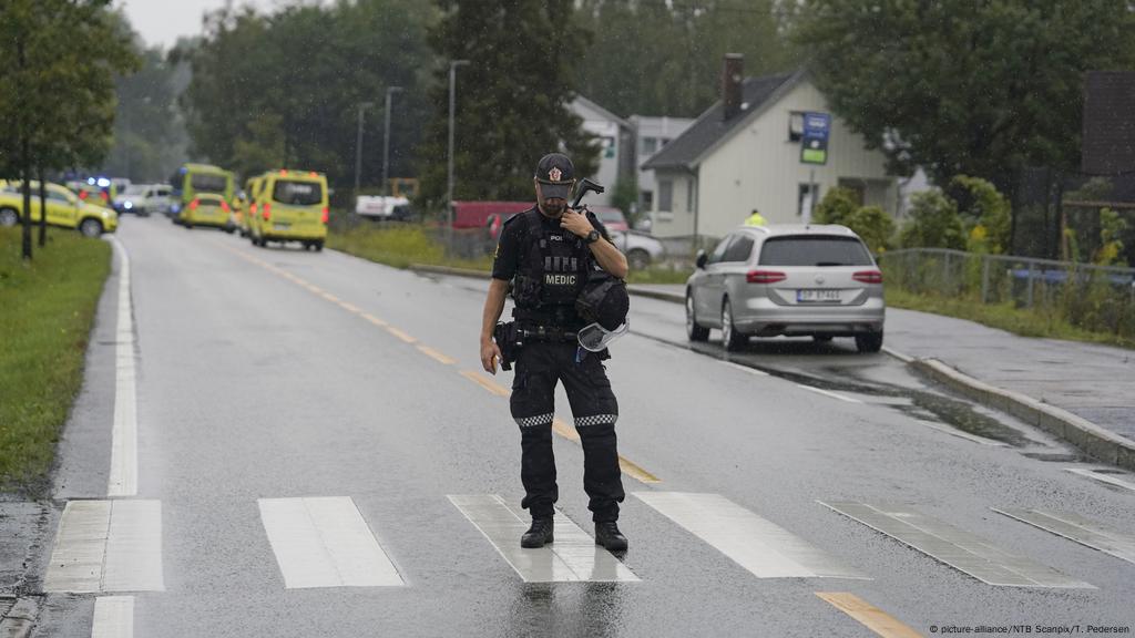 Oslo Nach Schussen In Moschee Leiche Gefunden Aktuell Europa Dw 10 08 2019