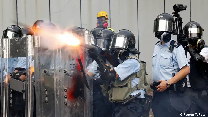 Hongkong Protest gegen China & Auslieferungsgesetz | Tränengas
