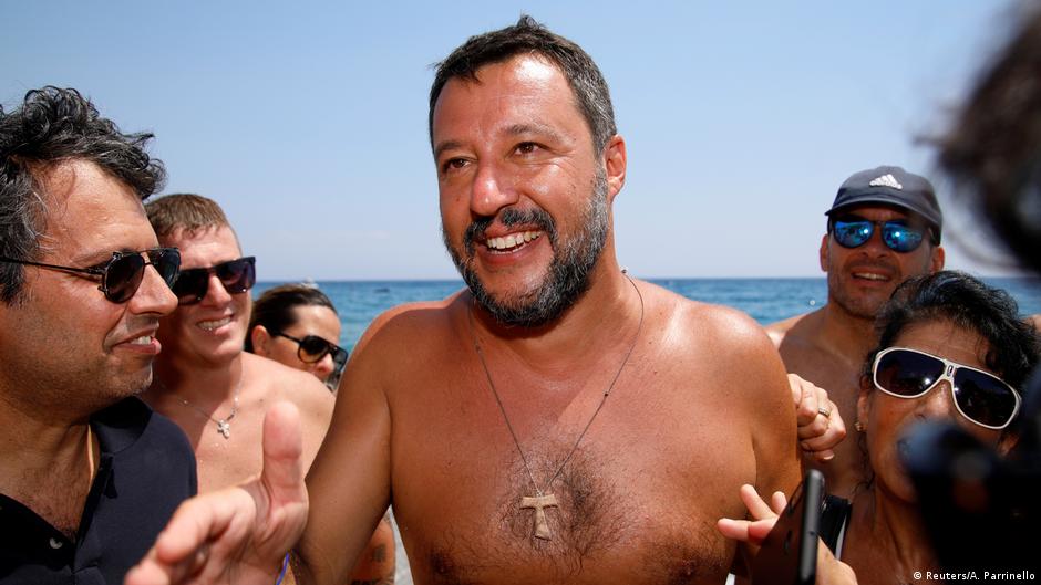 Inside Europe: Salvini rallies supporters on beach tour