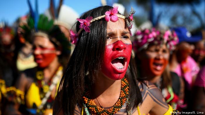 Brasilien, Protest indigener Frauen (Getty Images/S. Lima)