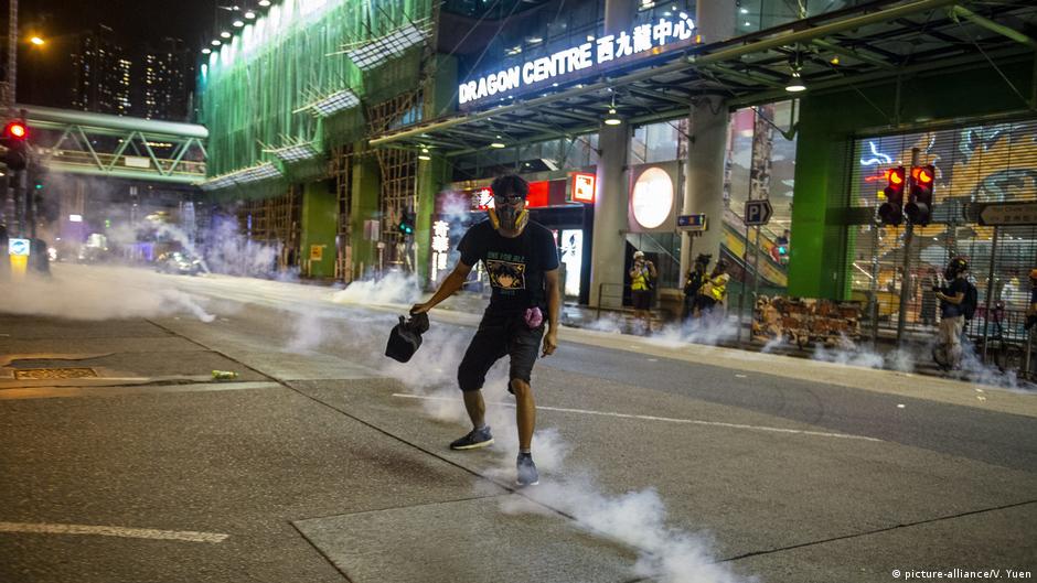 面对动荡的香港西方为何犹豫 德国之声来自德国介绍德国 Dw 15 08 2019